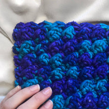 Load image into Gallery viewer, Silky Crush Cowl Crochet Pattern