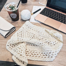 Load image into Gallery viewer, The Calla Cowl Bandana Crochet Pattern
