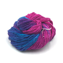 Load image into Gallery viewer, Spring Fling Tee Knitting Kit
